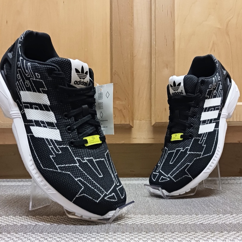 Adidas Men's Black and White Graphic Sneakers - Picture 2 of 12